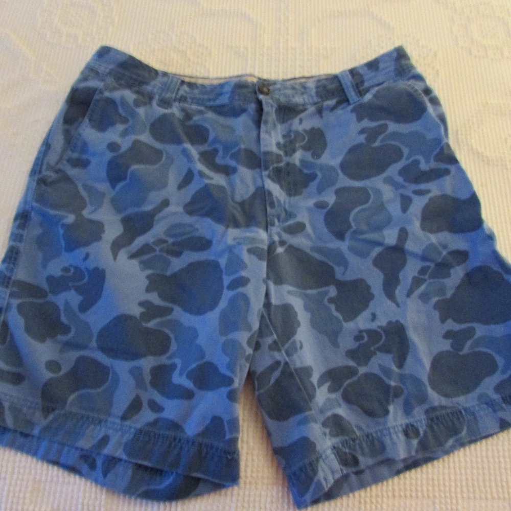 Mens IZOD Saltwater Camo Shorts Size 36